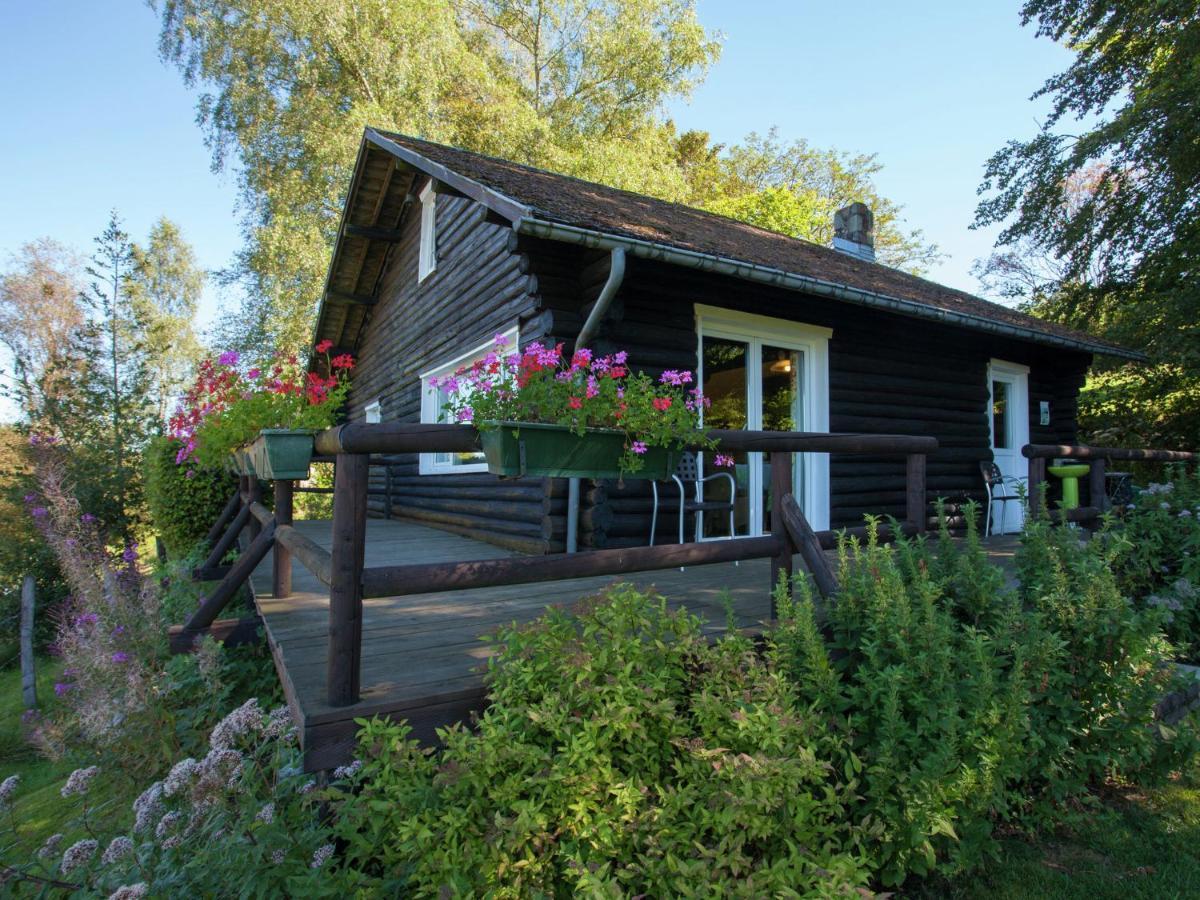 Open Wooden Chalet Built Against A Hill Francorchamps Eksteriør billede