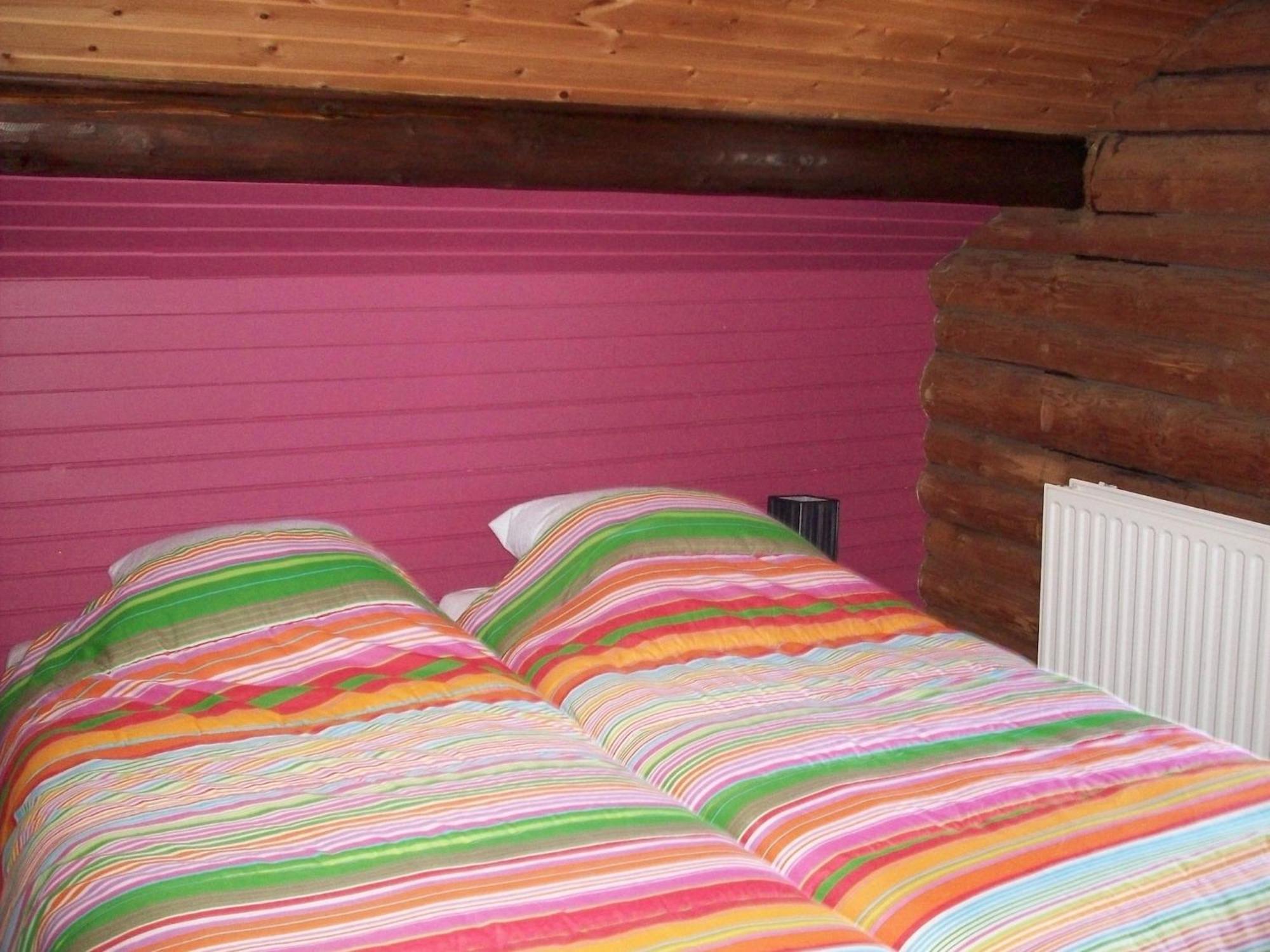 Open Wooden Chalet Built Against A Hill Francorchamps Eksteriør billede